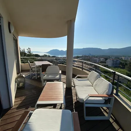 Апартаменты Le De La Vague