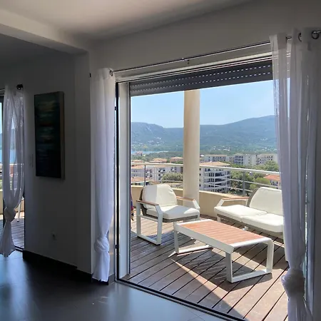 Апартаменты Le De La Vague